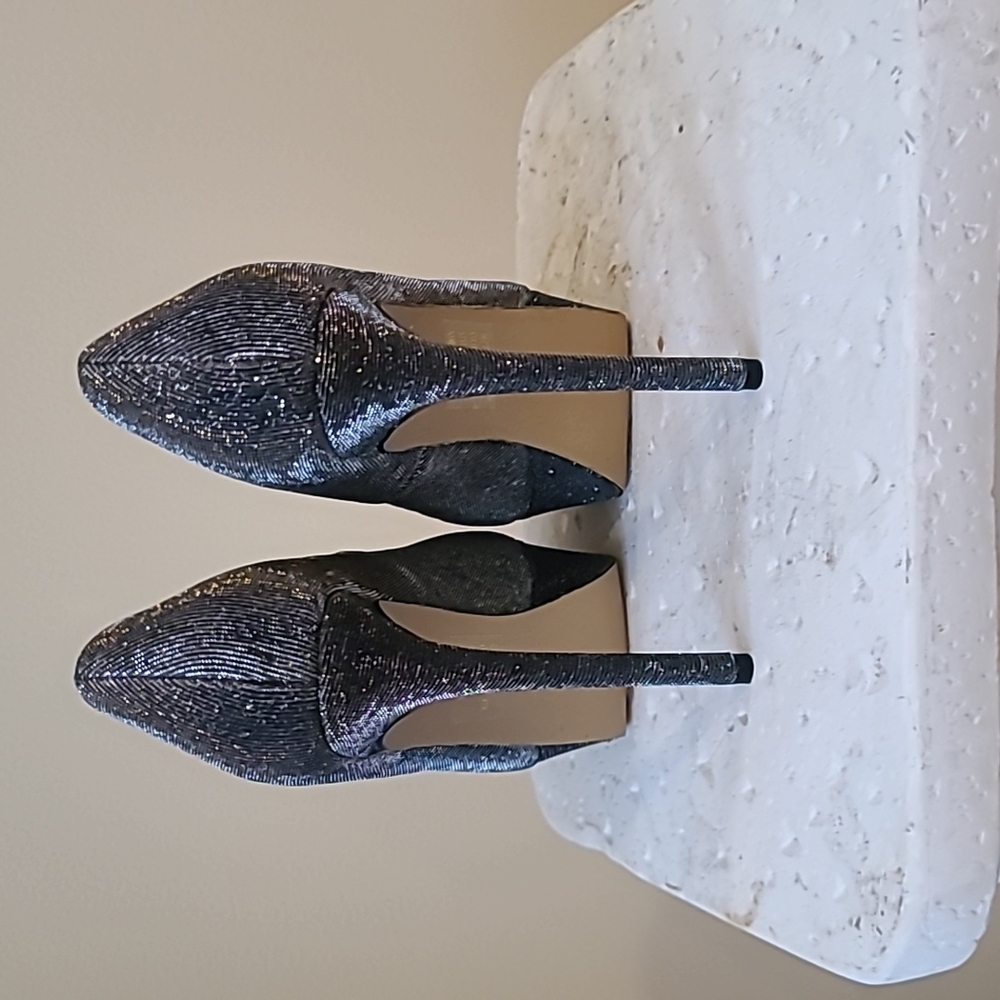 Bakers Nikka Pewter Platform Pumps Size 6 - Picture 3 of 4
